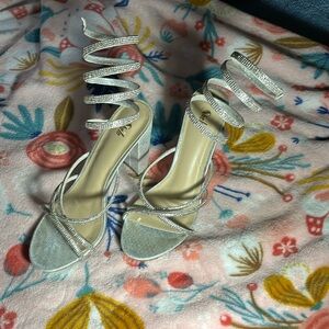 grey, diamond, heels